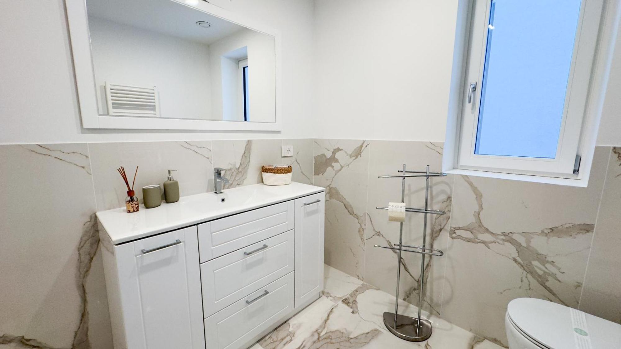 Seafront Modern Farmont Acquamarine Suite Кіоджа Екстер'єр фото