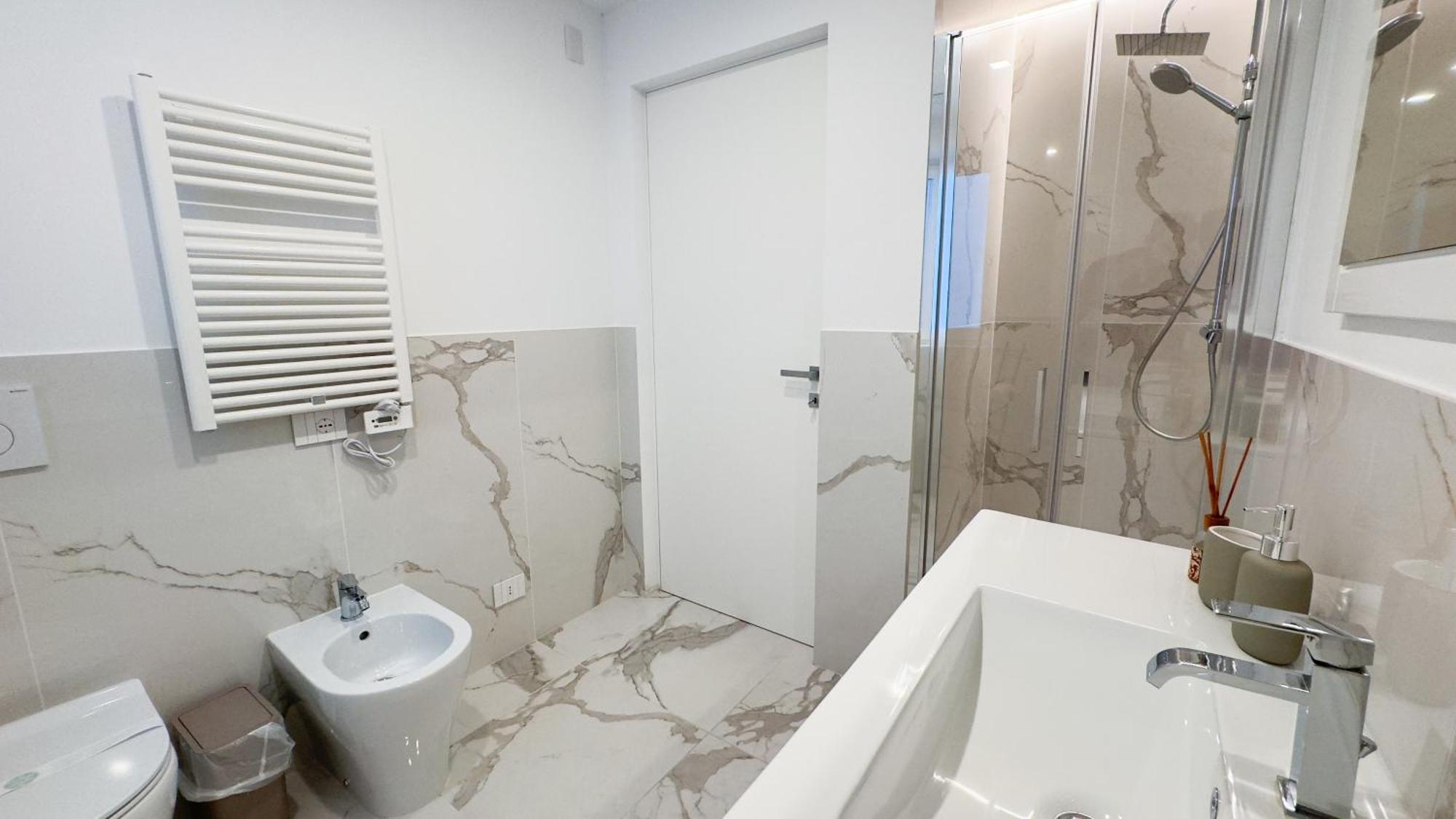 Seafront Modern Farmont Acquamarine Suite Кіоджа Екстер'єр фото